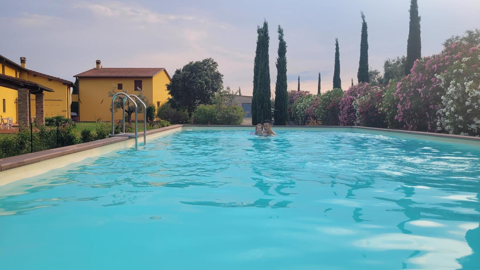 Agriturismo Podere Casalone Limite Ngoại thất bức ảnh